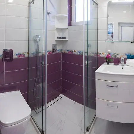 Apartament Luxury 2br Retreat In Varna