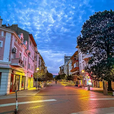 Luxury 2br Retreat In Lejlighed Varna