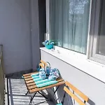 Luxury 2br Retreat In Apartament Warna