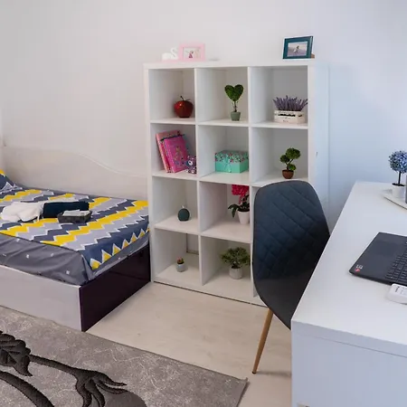 Luxury 2br Retreat In דירה *