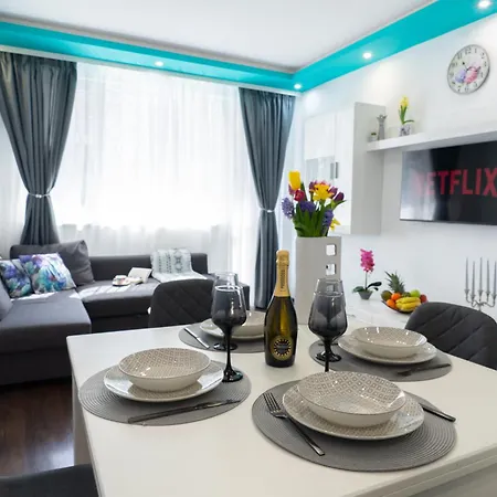 Luxury 2br Retreat In *