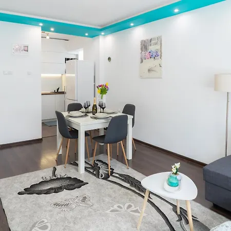 דירה Luxury 2br Retreat In