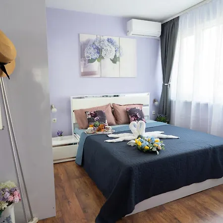 Luxury 2br Retreat In Lejlighed