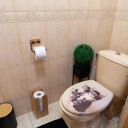Luxury 2br Retreat In Lejlighed