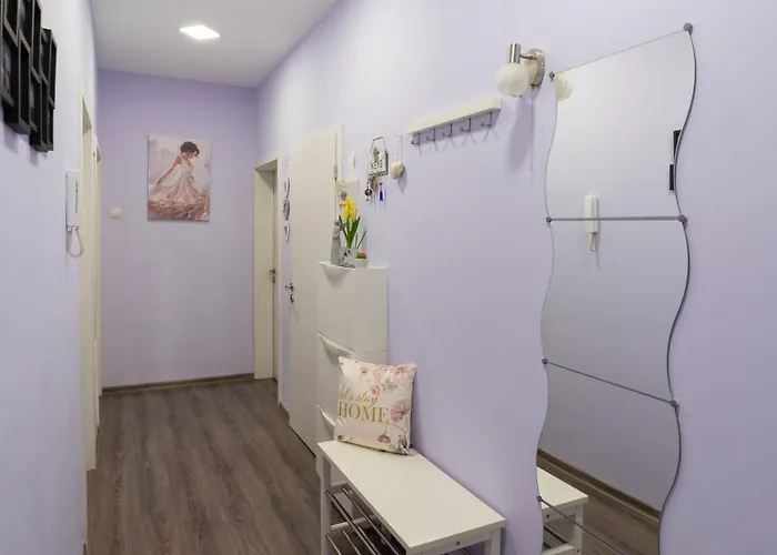 Luxury 2br Retreat In Apartman *