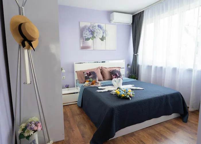 Luxury 2br Retreat In Apartman